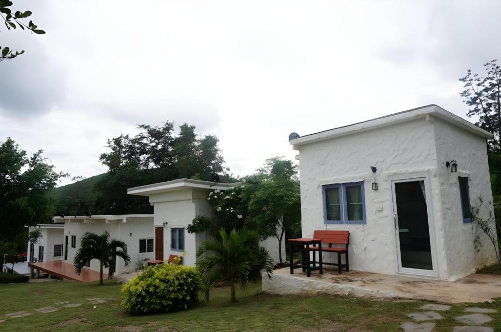 White Rock Resort Pakchong Exterior photo